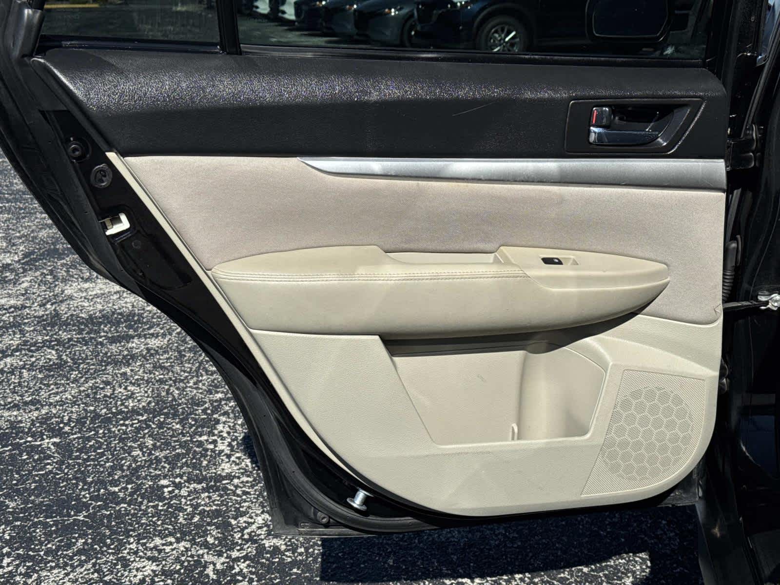 2014 Subaru Outback 2.5i