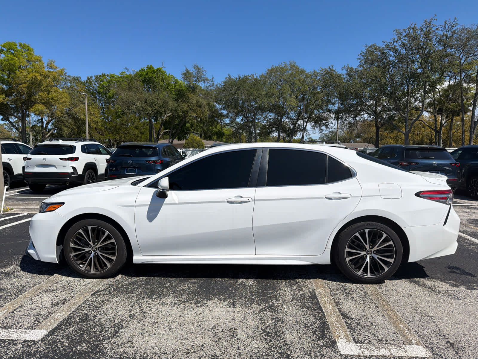 2018 Toyota Camry SE