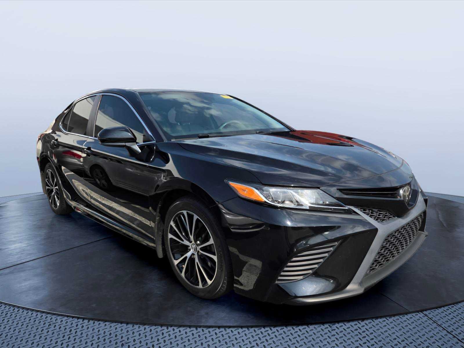 2019 Toyota Camry SE