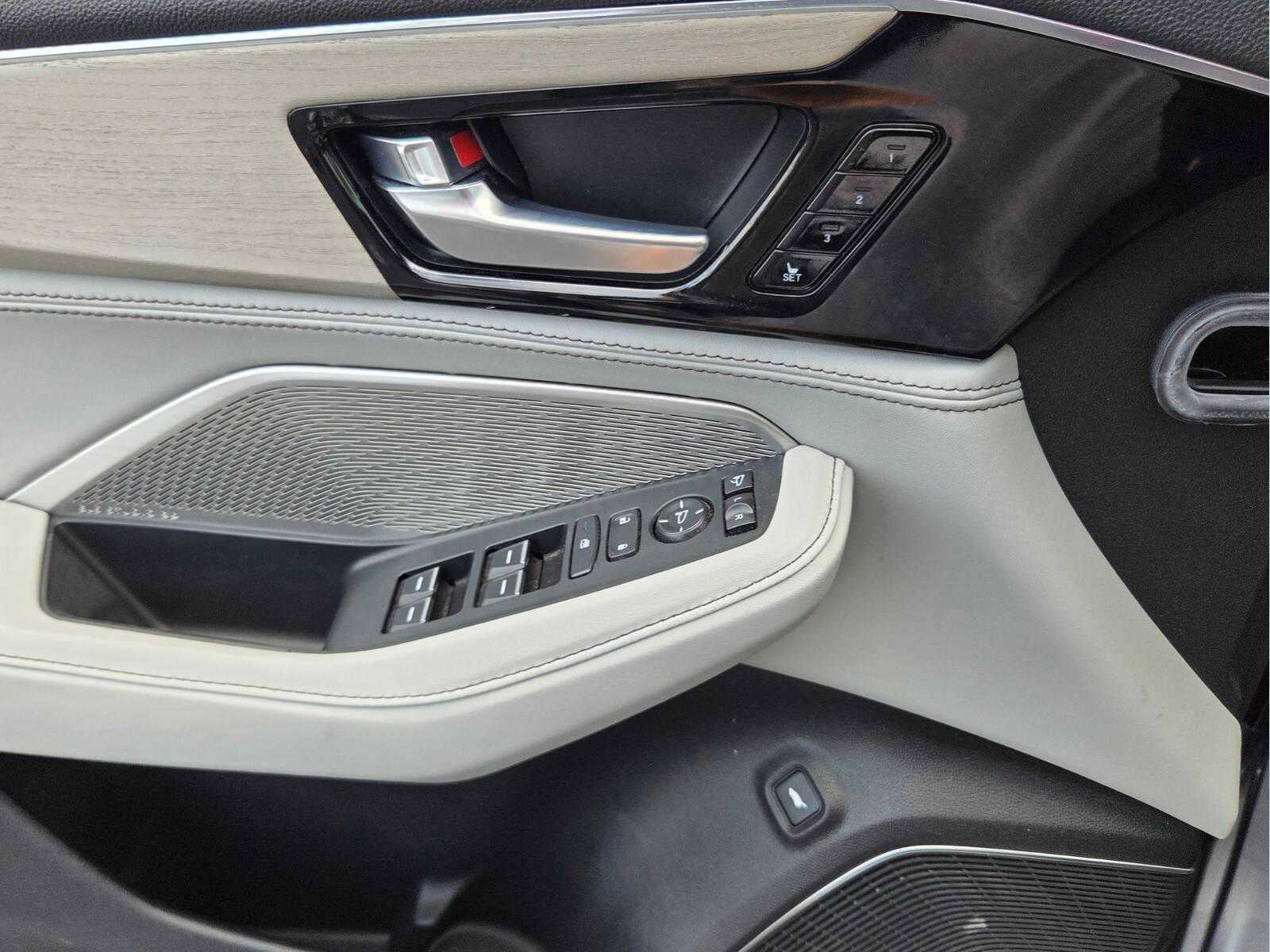 2024 Acura MDX w/Advance Package