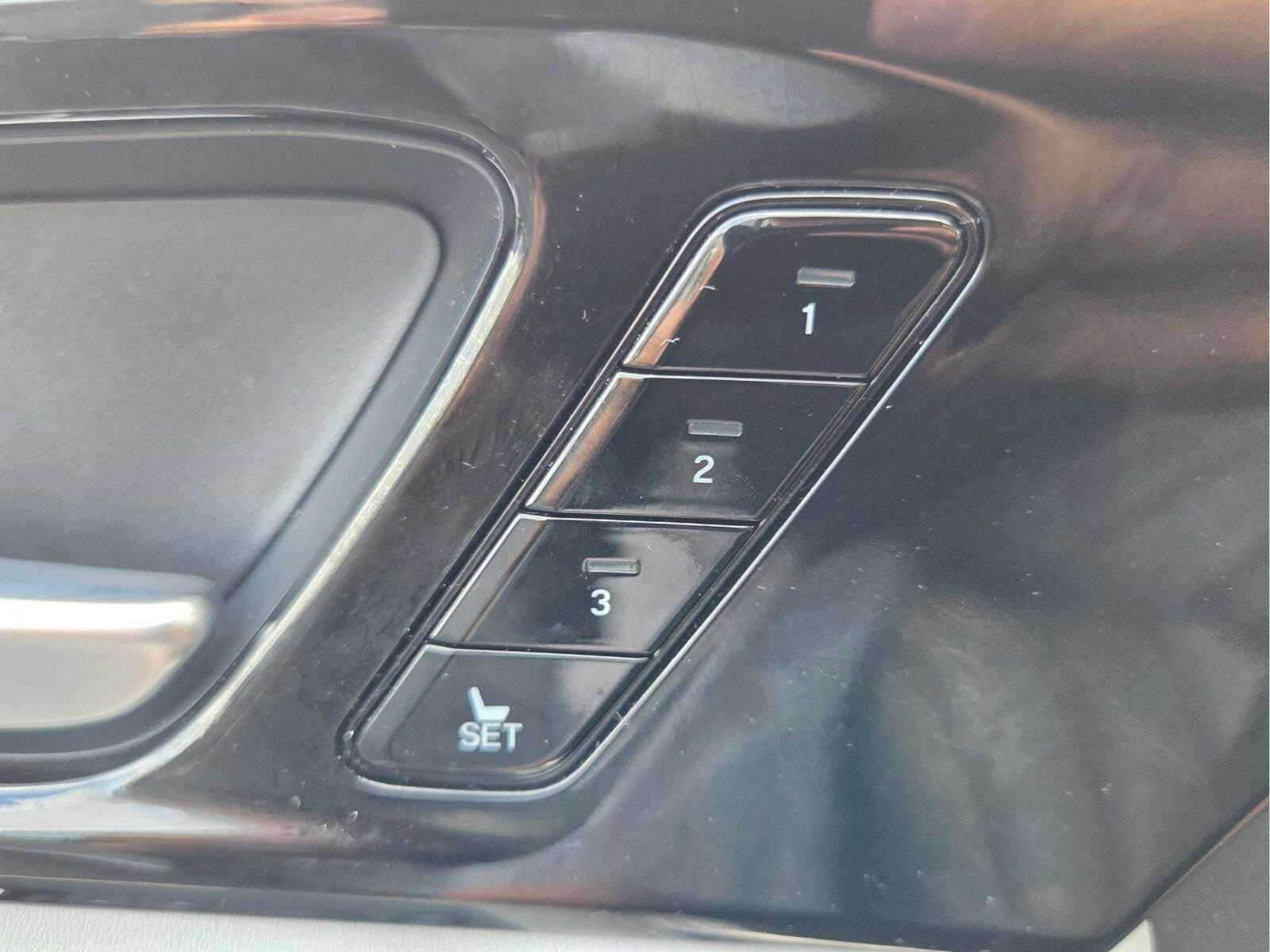 2024 Acura MDX w/Advance Package