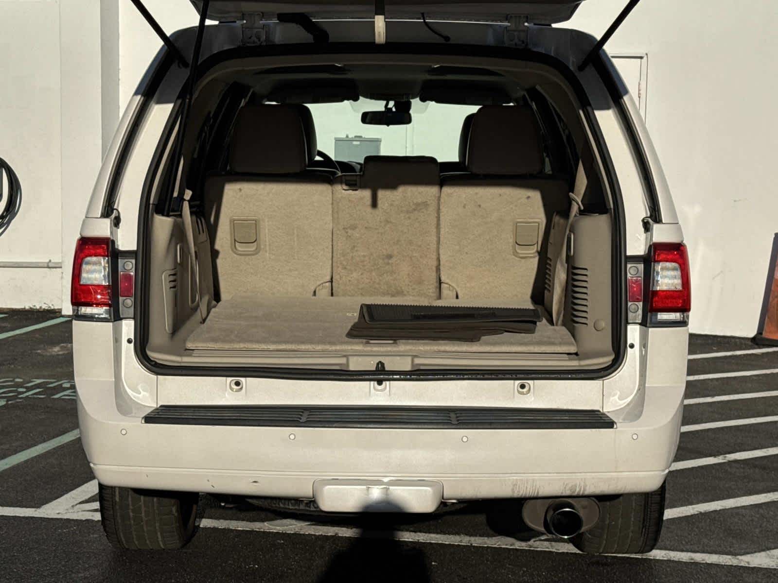 2015 Lincoln Navigator Base