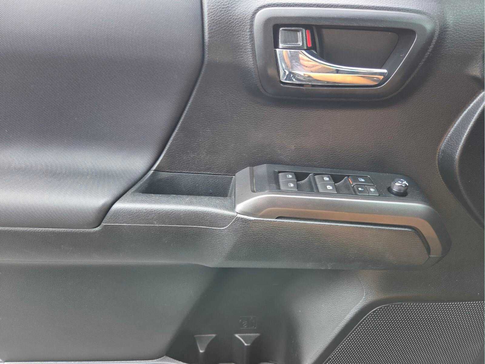 2021 Toyota Tacoma TRD Sport