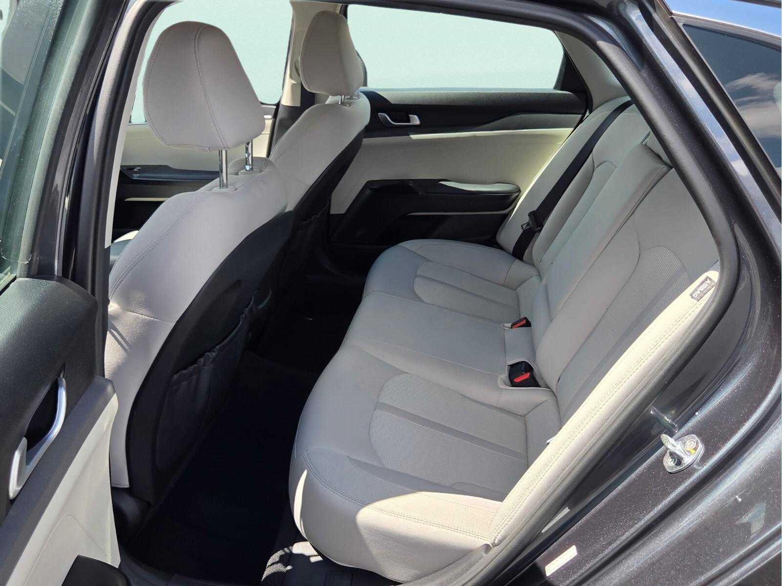 2022 Kia K5 LXS