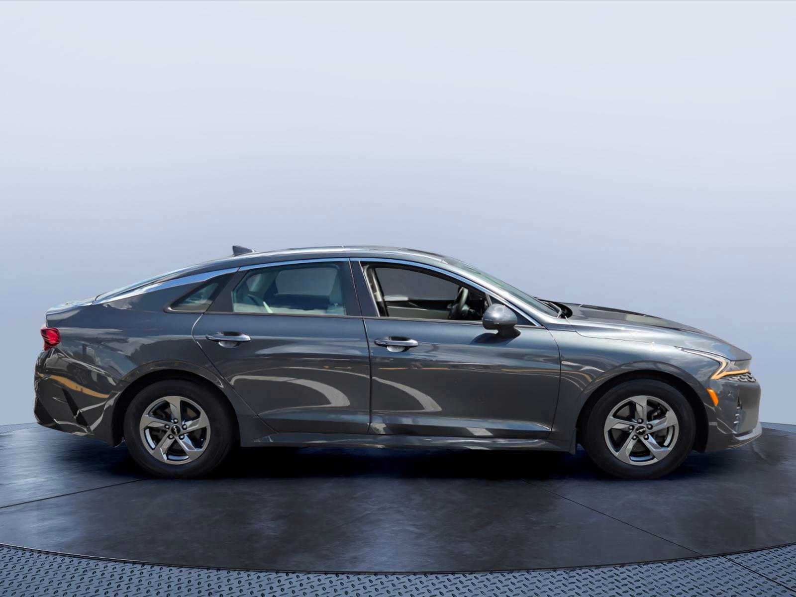2022 Kia K5 LXS