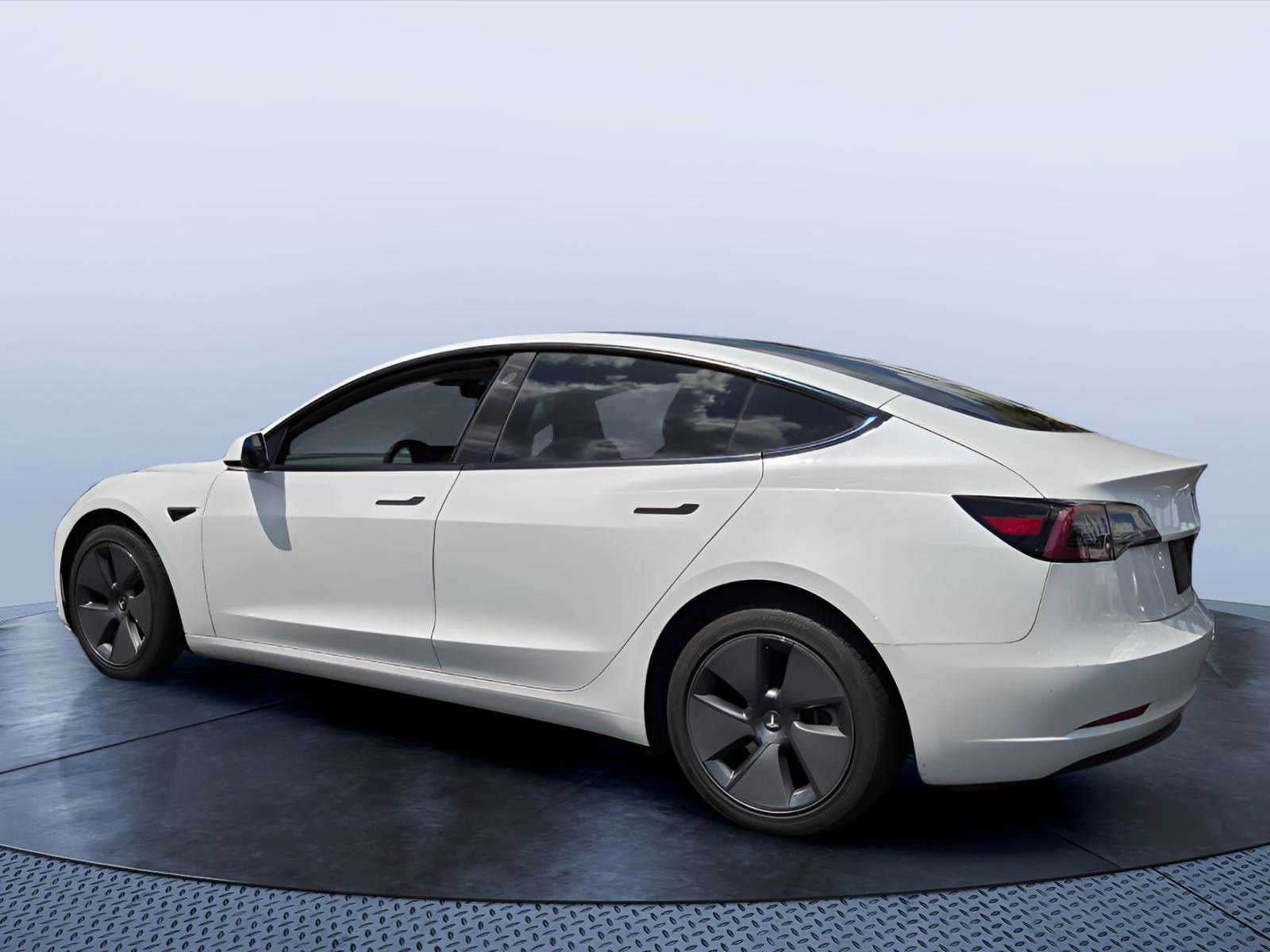 2023 Tesla Model 3 Base