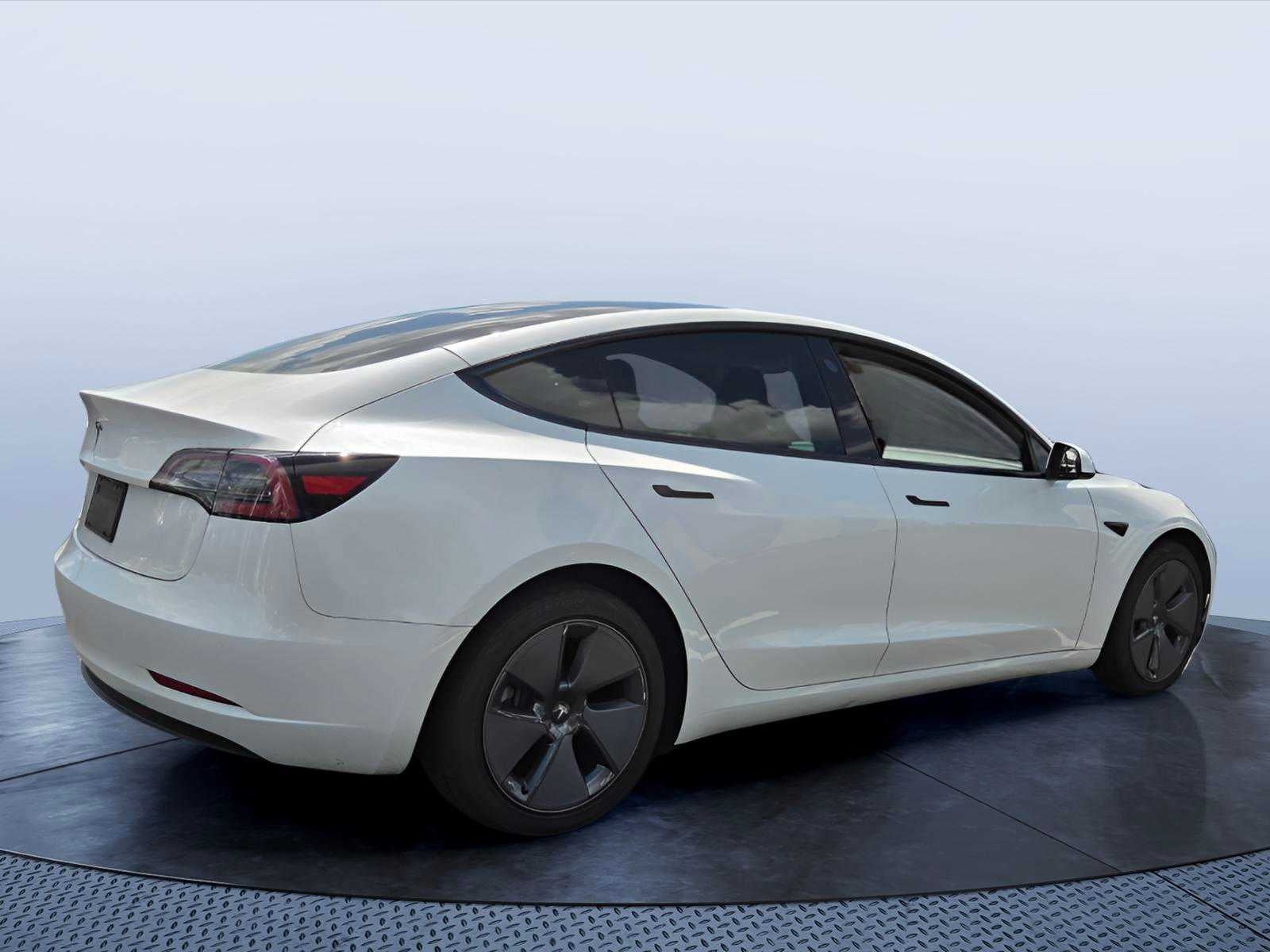 2023 Tesla Model 3 Base