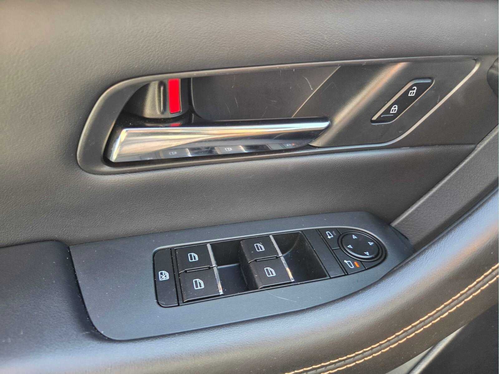 2025 Mazda Mazda CX-70 PHEV Premium Package