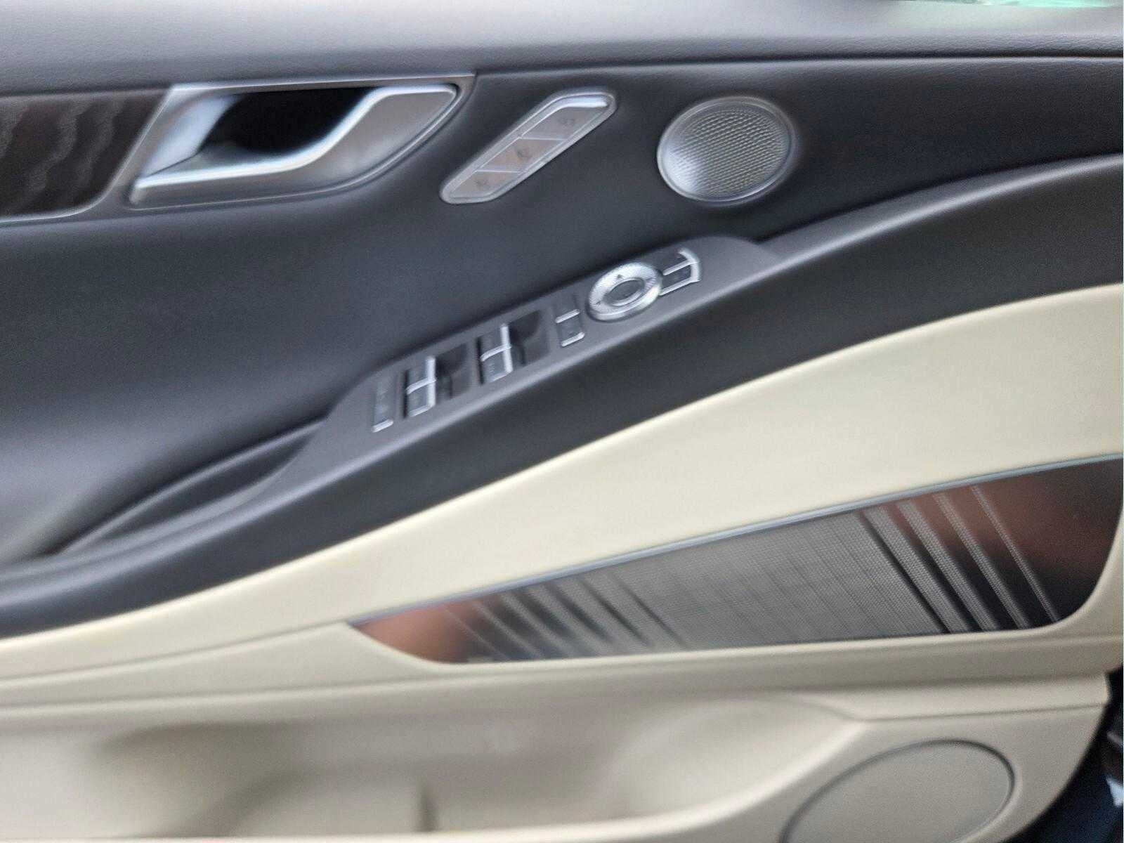 2022 Genesis G80 2.5T