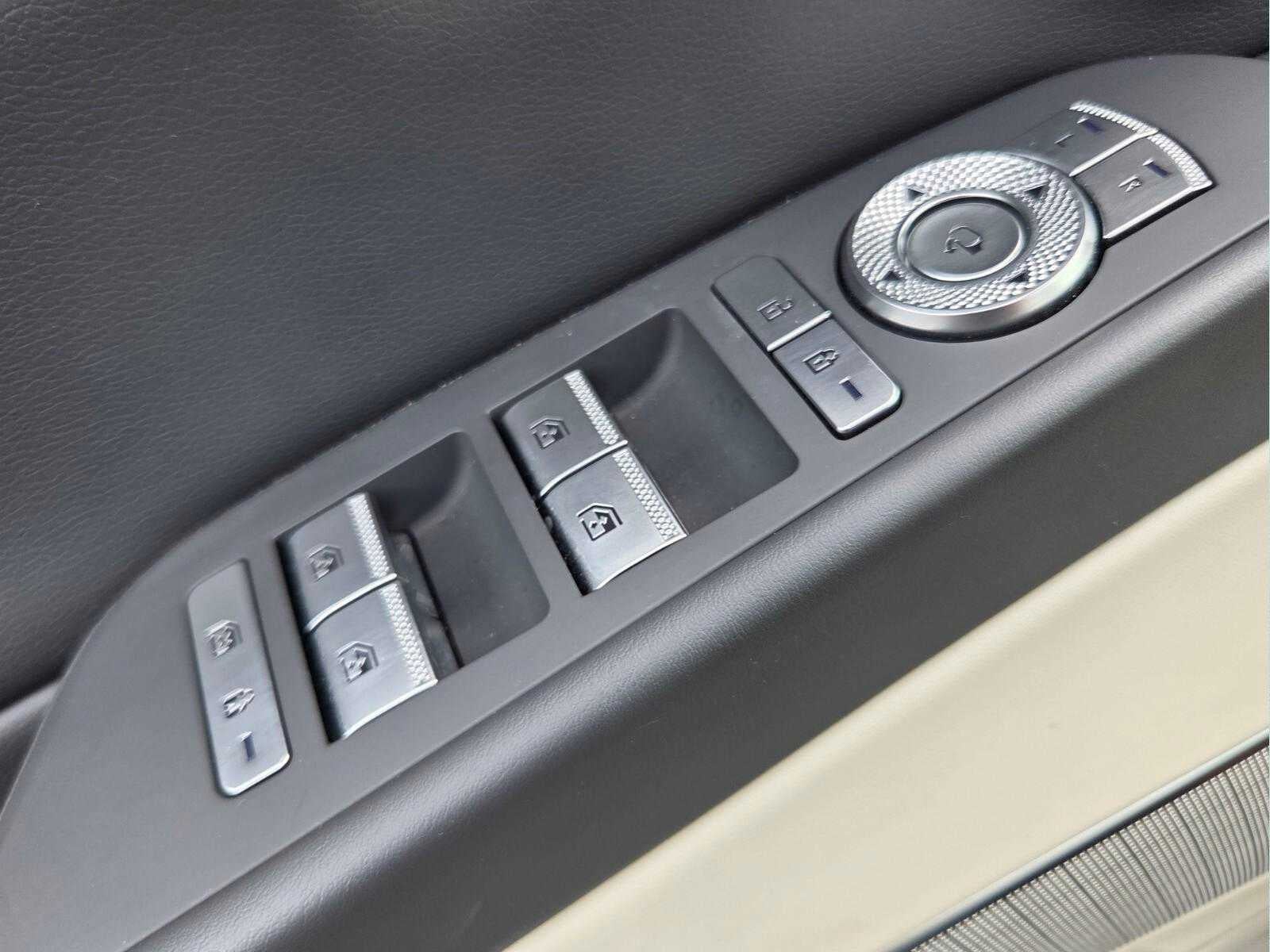 2022 Genesis G80 2.5T