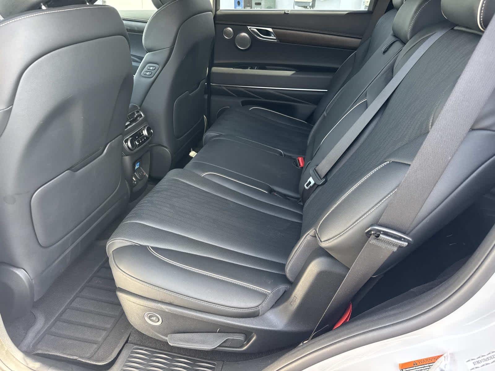 2023 Genesis GV80 Advanced +