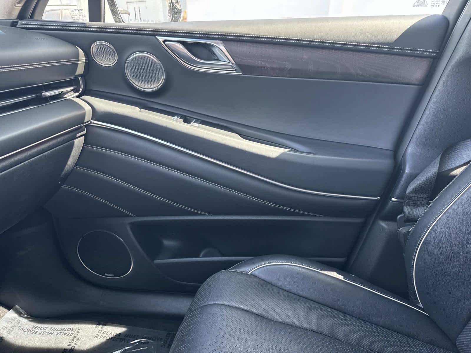 2023 Genesis GV80 Advanced +