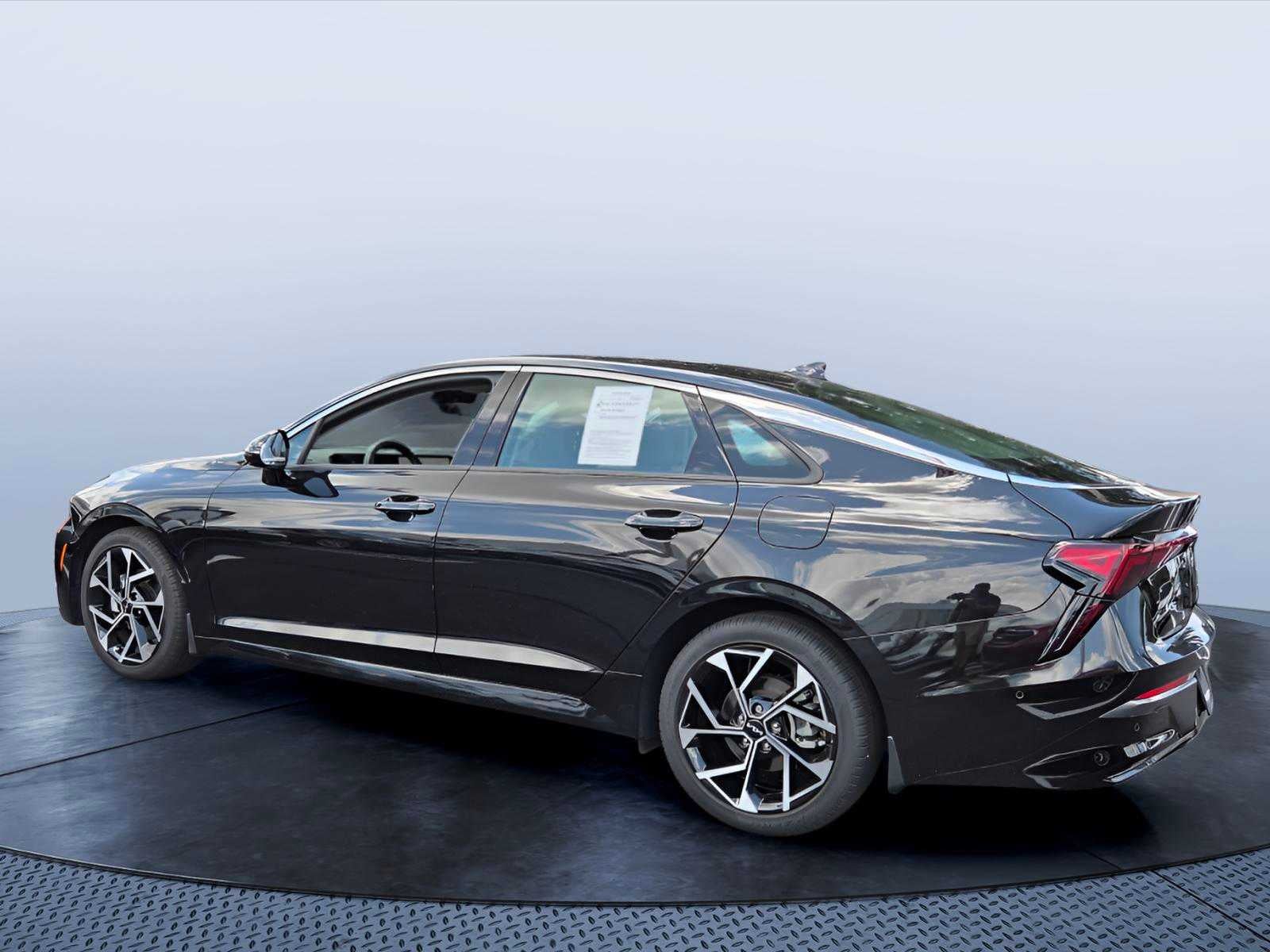 2025 Kia K5 EX