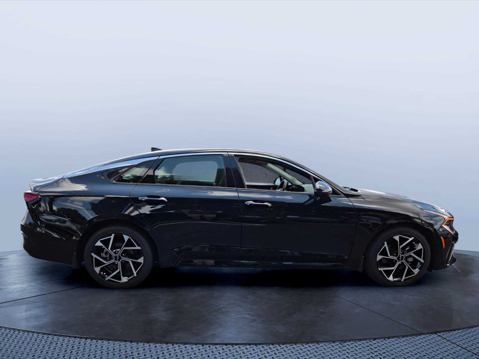 2025 Kia K5 EX