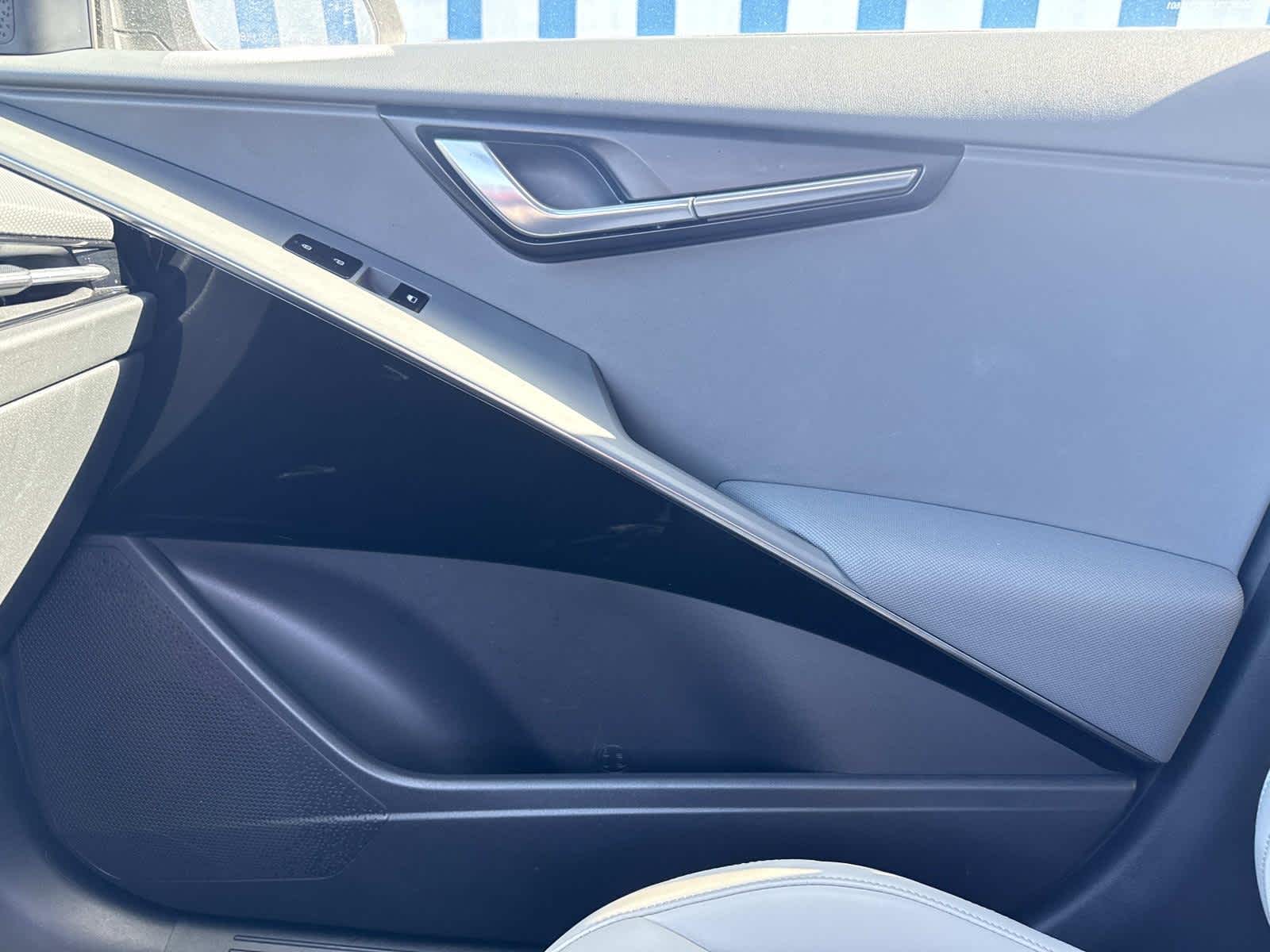 2023 Kia Niro EX