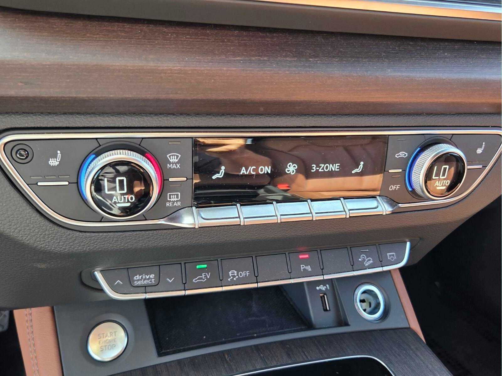 2023 Audi Q5 S line Premium Plus