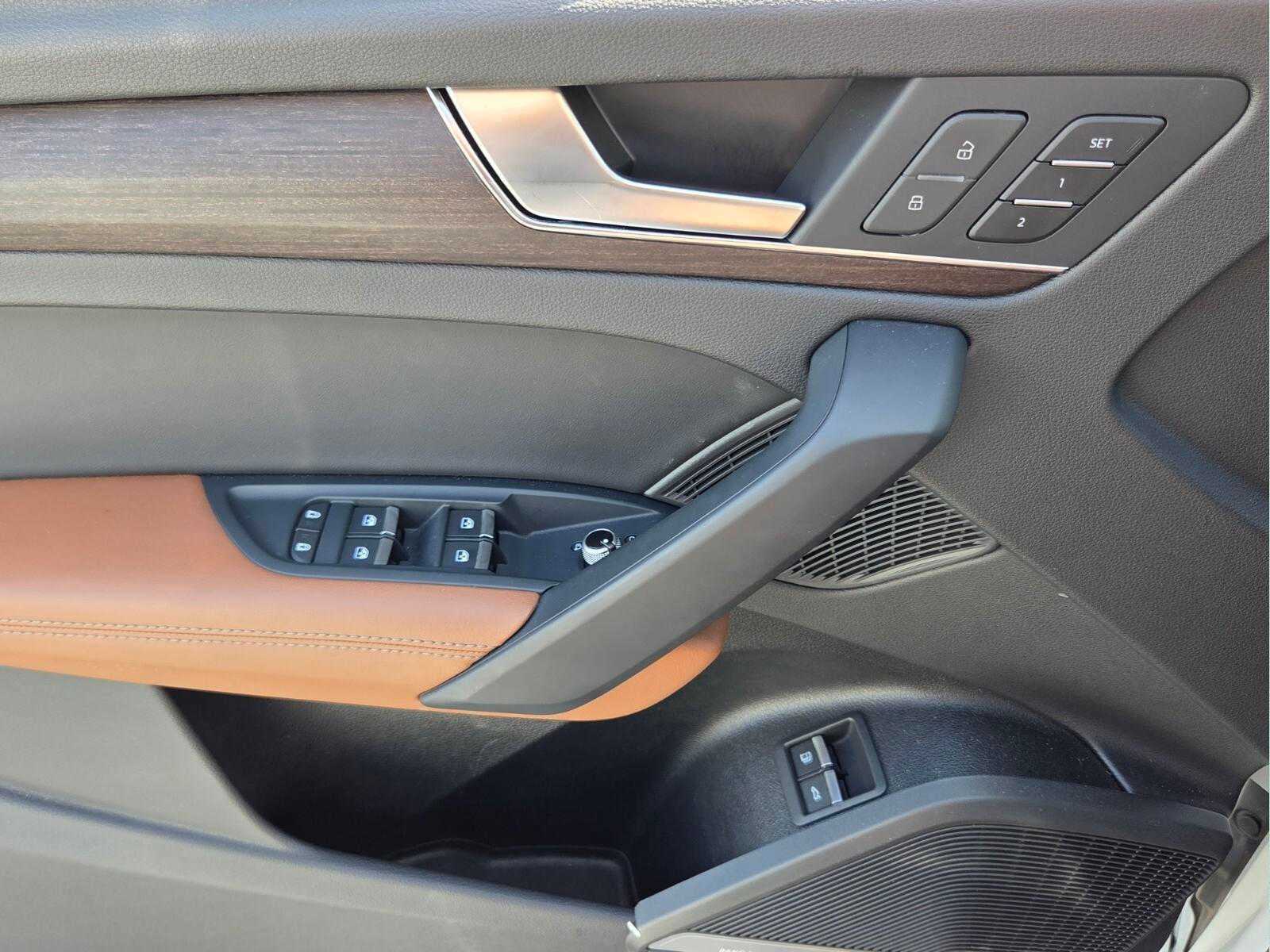 2023 Audi Q5 S line Premium Plus