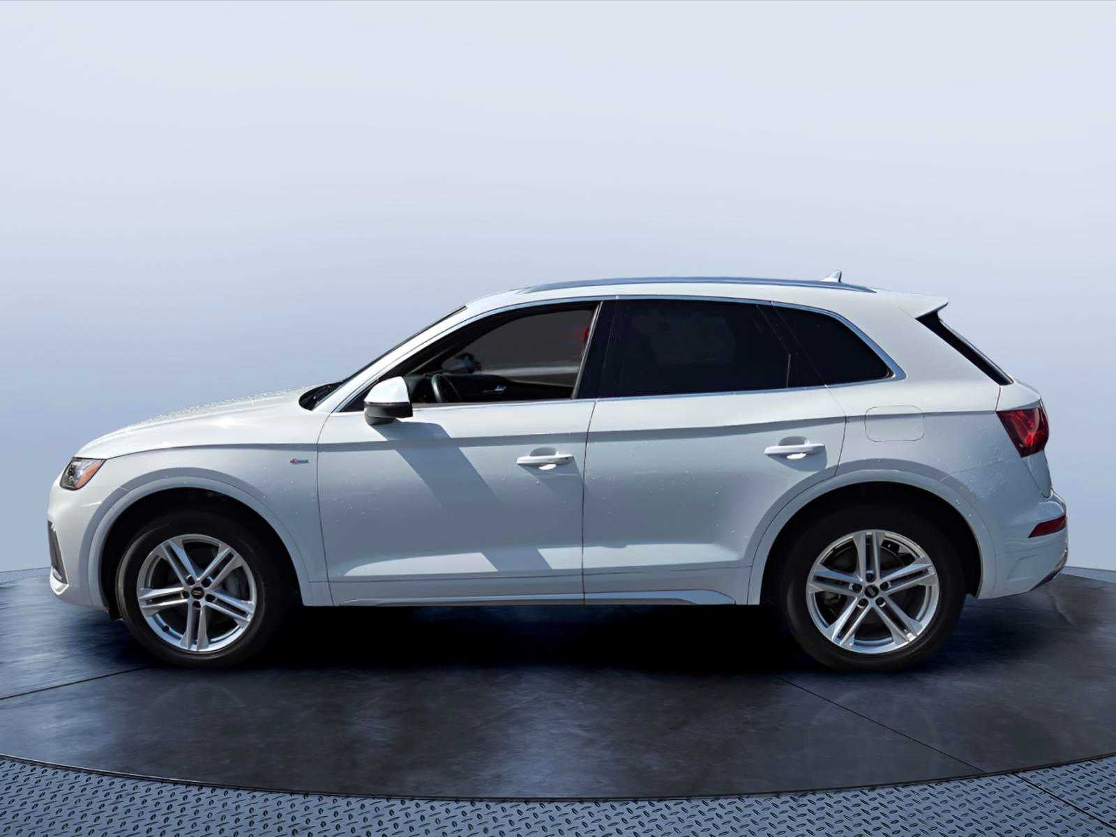 2023 Audi Q5 S line Premium Plus