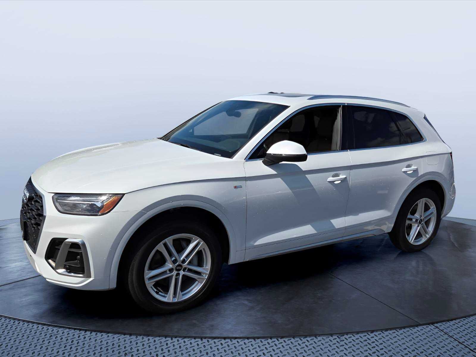 2023 Audi Q5 S line Premium Plus
