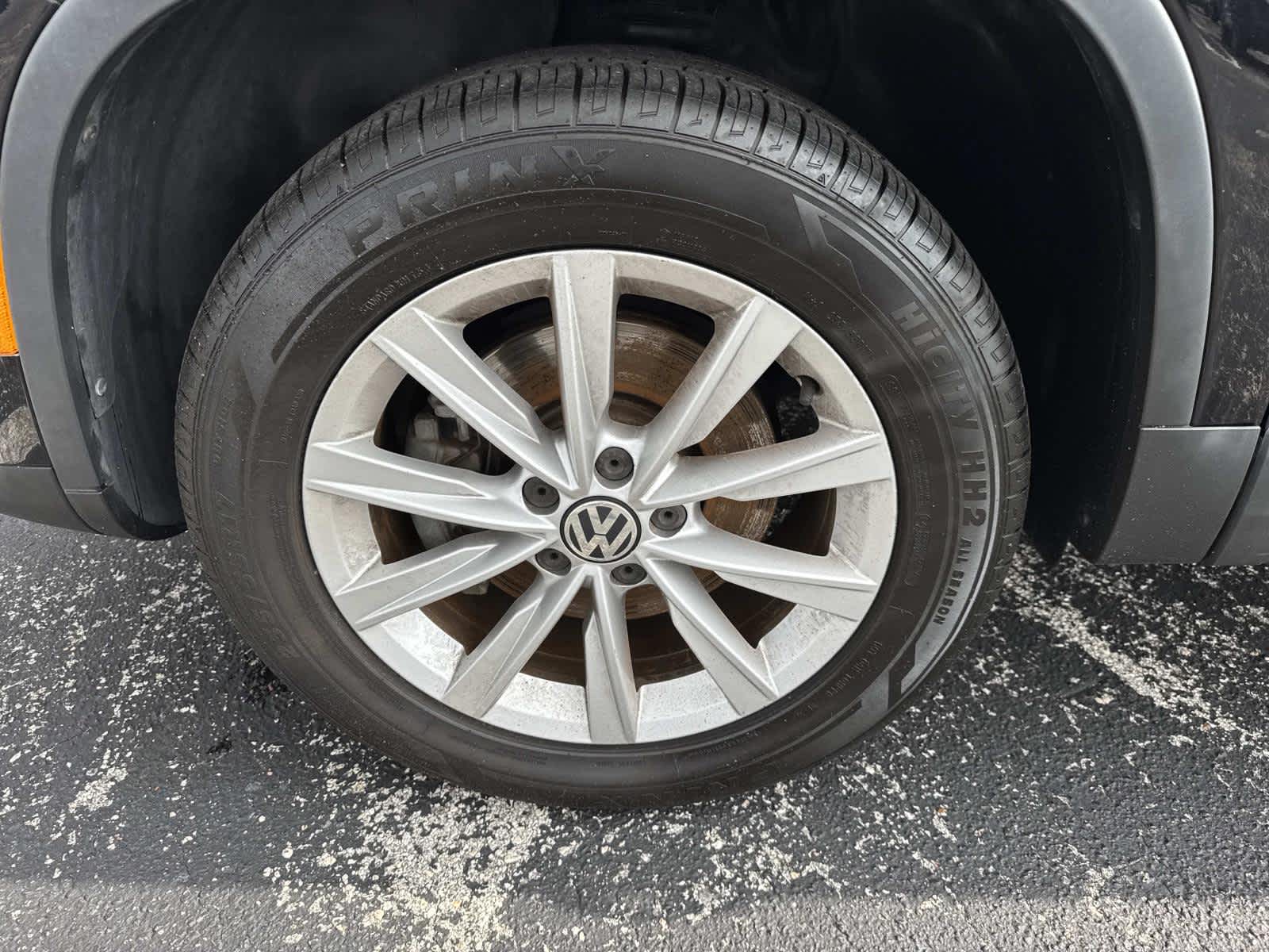 2017 Volkswagen Tiguan Base