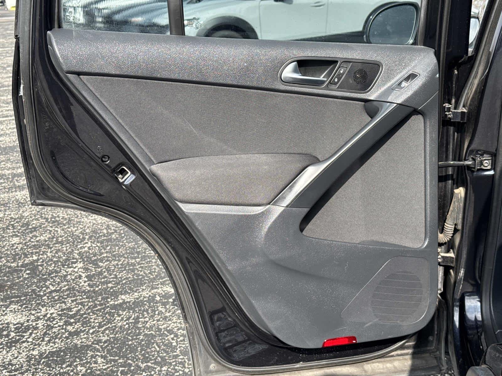 2017 Volkswagen Tiguan Base