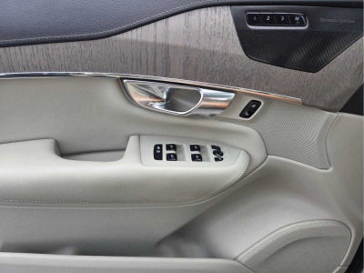 2022 Volvo XC90 Inscription
