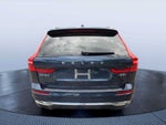 2023 Volvo XC60 Ultimate Bright Theme