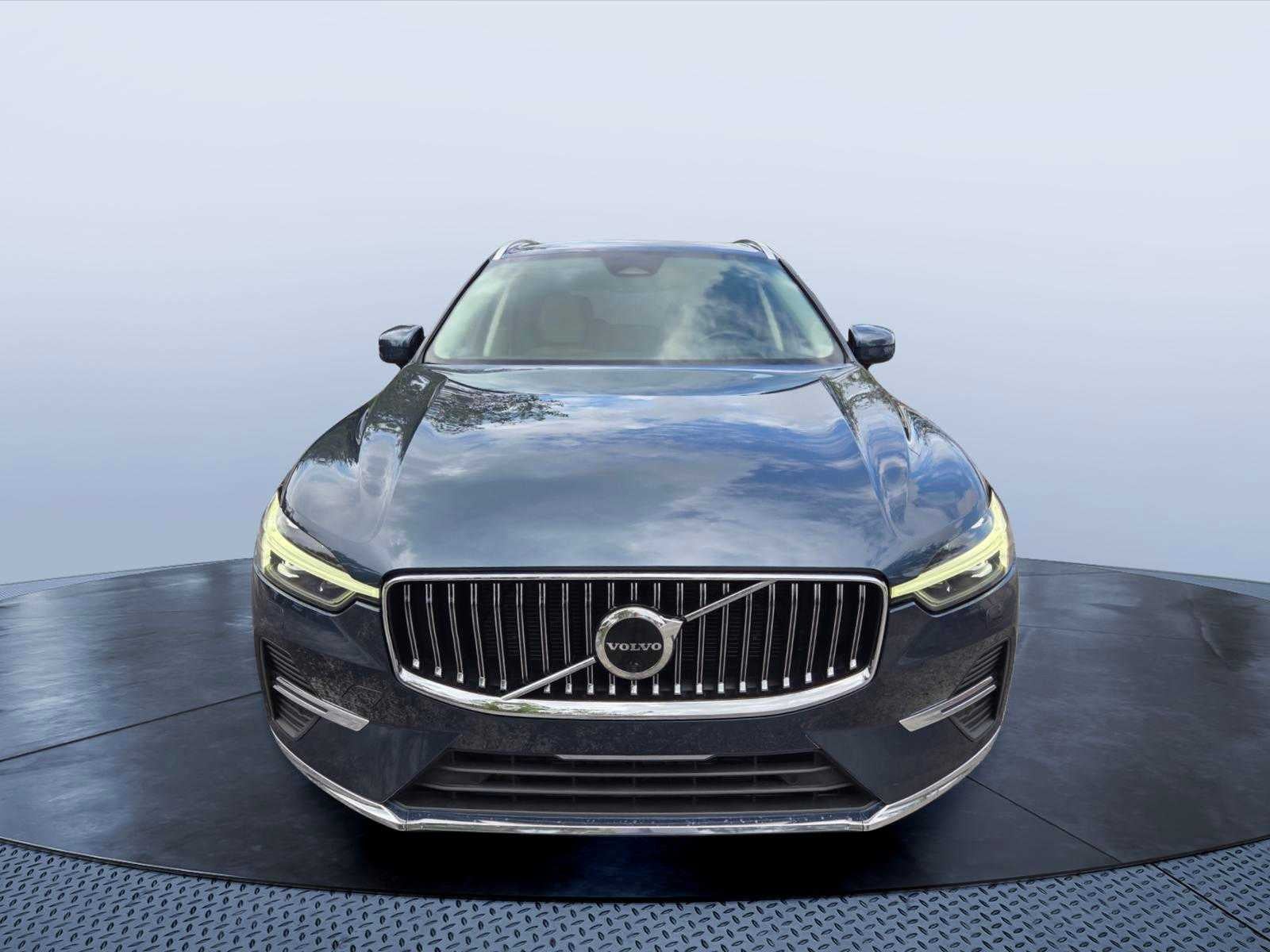 2023 Volvo XC60 Ultimate Bright Theme